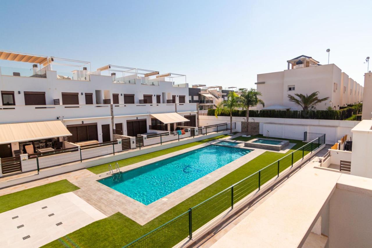 Bahia Homes Torrevieja Zewnętrze zdjęcie